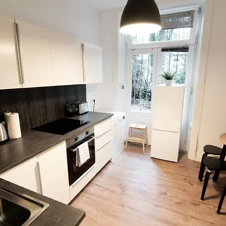 Great Three Bedroom Apartment Hamburg Exterior photo